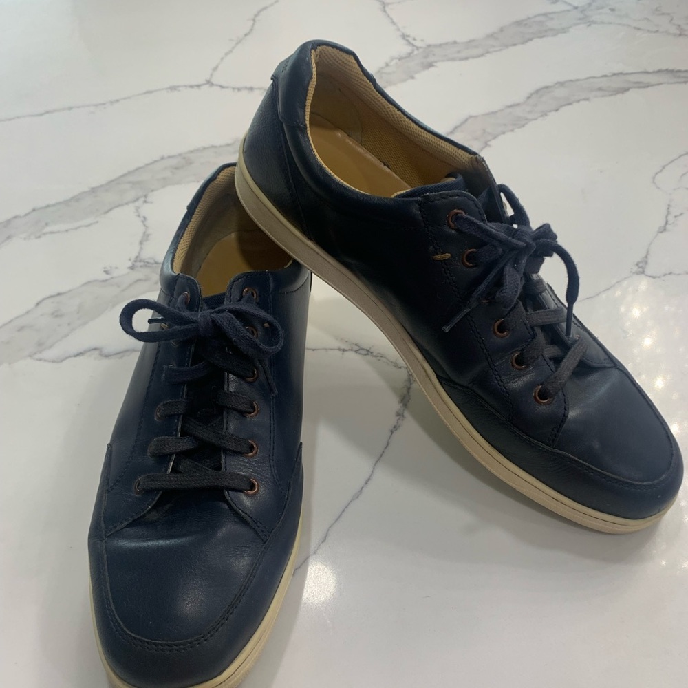 Cole Haan Men’s Navy Blue Leather Upper Boat Shoes.‎ Size 11 1/2
